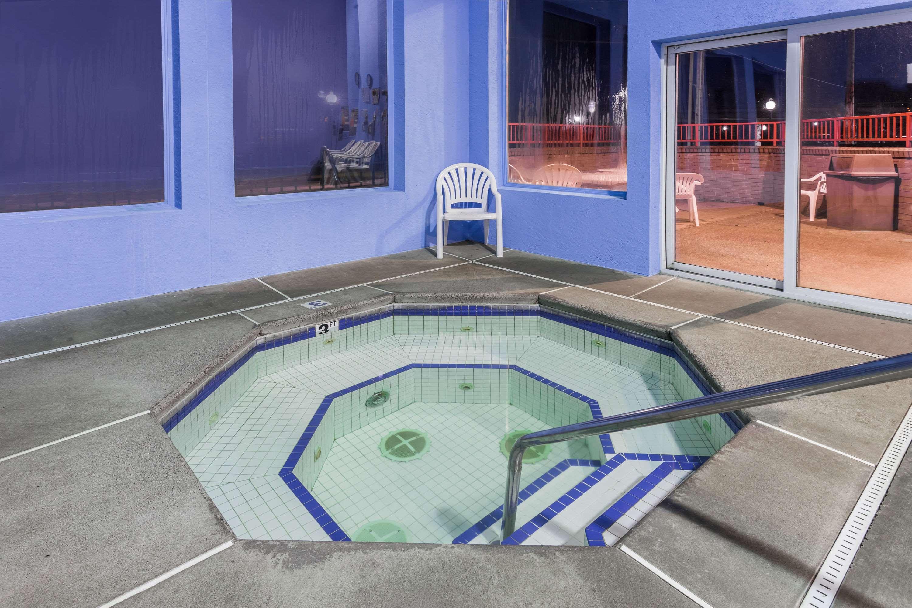 Motel Super 8 By Wyndham 2*