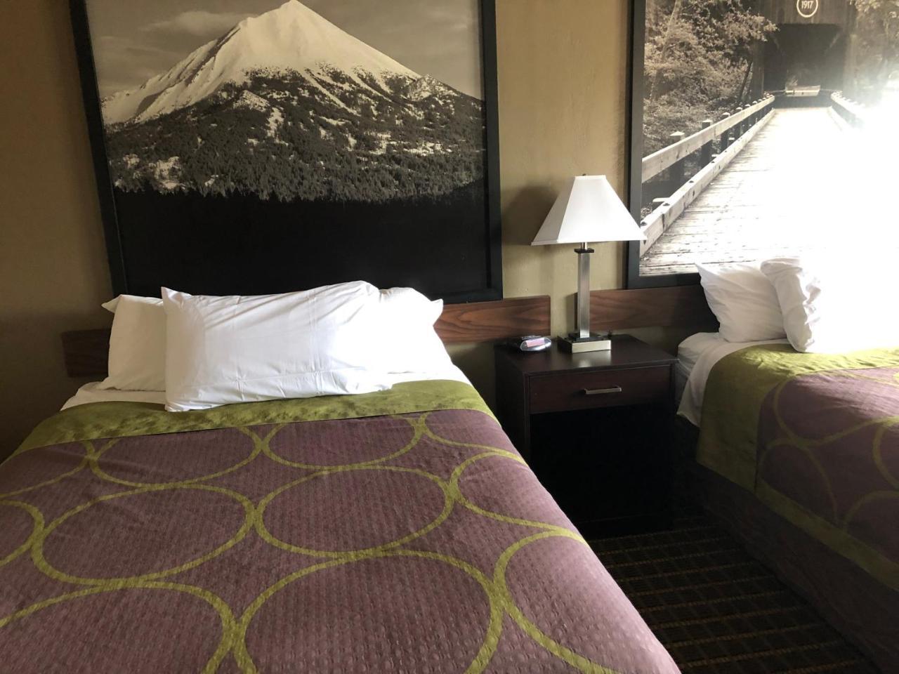 Super 8 By Wyndham Motel 2*